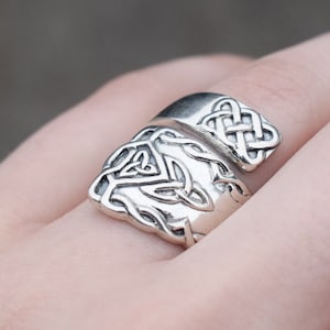Sterling Silver Celtic Knot Wrap Ring, Silver Celtic Bypass Ring, Sterling Silver Irish Jewelry, Celtic Knot Jewelry, Celtic Knot Ring