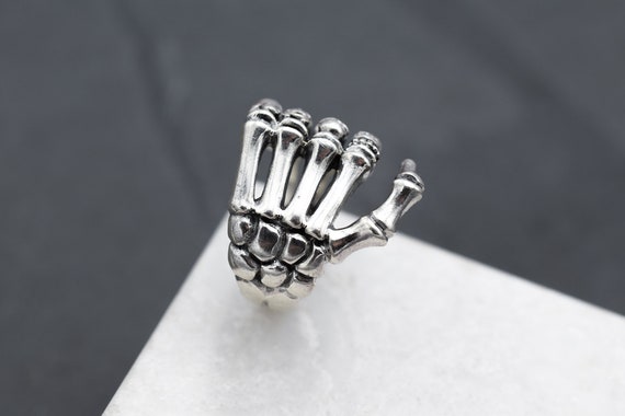 Sterling Silver Skeleton Hand Punk Biker Ring, St… - image 3