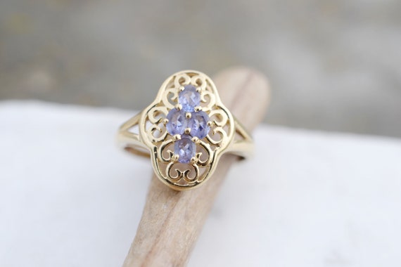 14k Yellow Filigree Lavender Gemstone Ring, Gold Filigree Ring, 14k Oval Gemstone Ring, 14k Gold Swirl Ring, Filigree 14k Gold Jewelry