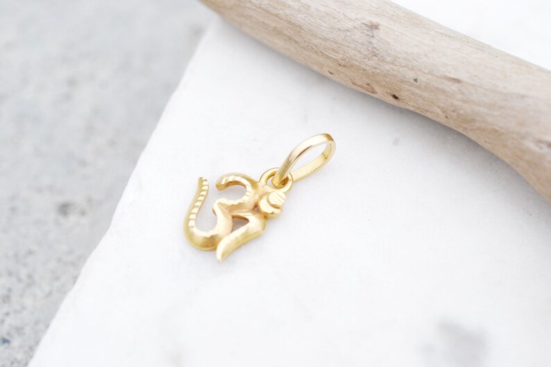 Spiritual Jewelry Yoga Pendant Om Charm Ohm charm Yogi Gift Yoga Gifts Yoga Jewelry 18k Om Charm Solid 18k Gold Om Pendant