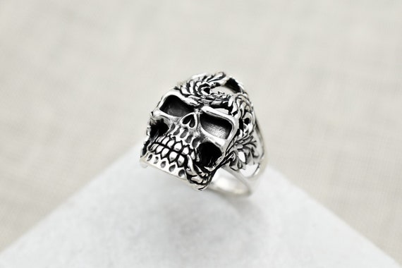 Detailed Sterling Silver Vine & Flower Ring Detailed Sterling Silver Vine & Flower Ring