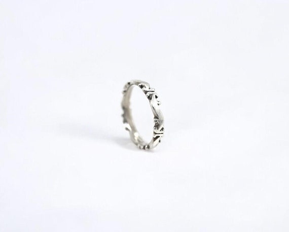 Sterling Silver Scroll Pattern Band Ring, Simple … - image 1