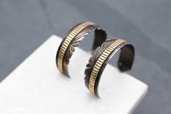 Astounding Vintage Native American Navajo Sterling Silver And 14k Gold Bracelet Signed V. Hicks Astounding Vintage Native American Navajo Sterling Silver And 14k Gold Bracelet Signed V. Hicks