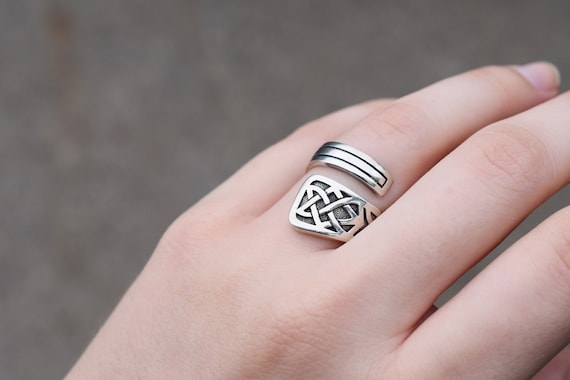 Sterling Silver Celtic Knot Wrap Ring, Silver Celtic Bypass Ring, Sterling Silver Irish Jewelry, Celtic Knot Jewelry, Celtic Knot Ring