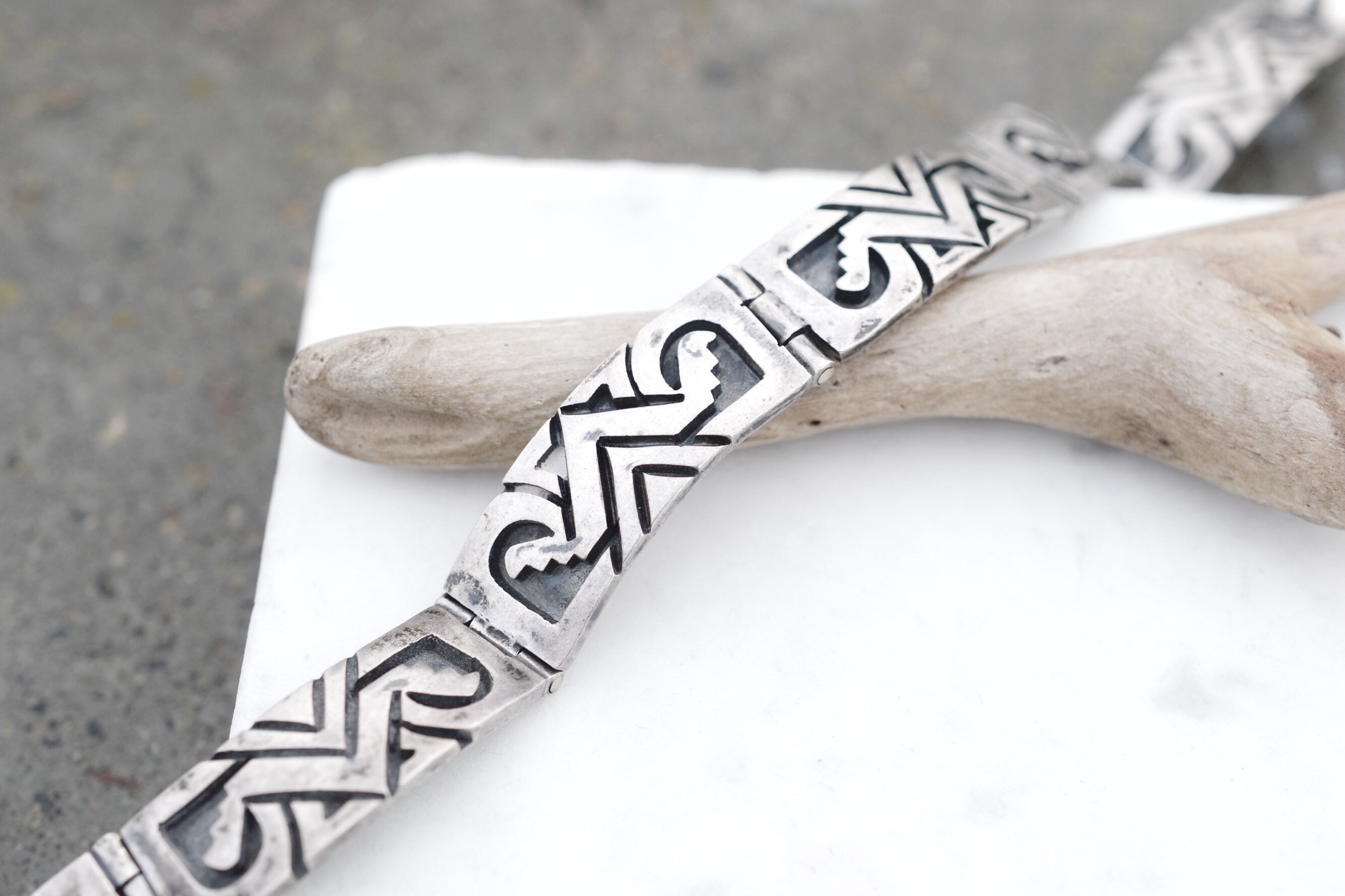 【TAXCO 】S.G.O Tribal Oval Link Bracelet Sterling Silver Tribal Link Bracelet, Aztec Sterling Silver