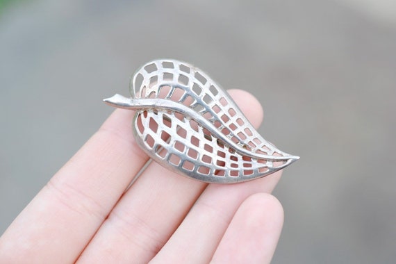 Sterling Silver Modernist Leaf Brooch, Sterling L… - image 2