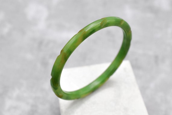 Retro Carved Green Bakelite Bangle Bracelet, Bakel