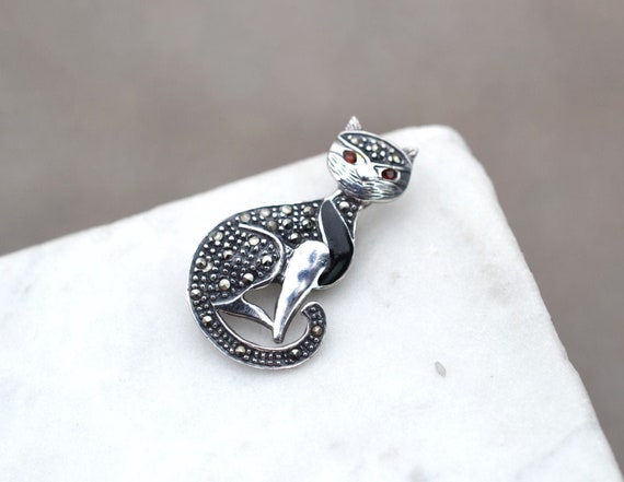 Sterling Silver Marcasite Cat Pin, Mid Century Ca… - image 2