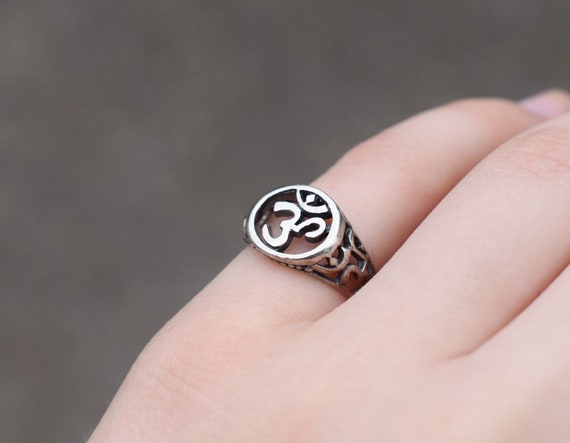 Sterling Silver Om Ring, Yoga Jewelry, Sterling Yo