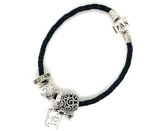 本物のスターリングシルバー PANDORA ブレスレット、チャーム 4 個付き
