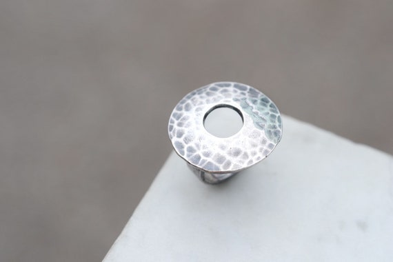 Sterling Silver Modern Hammered Disk Ring, Sterling Silver Circle Ring, Handmade Sterling Ring, Hammered Statement Ring, Modern Band