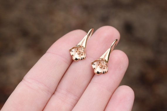 14k Yellow Gold Estate Trumpet Flower Earrings, 14