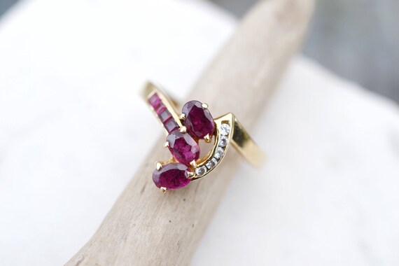 14k Yellow Gold Garnet and Diamond Ring, 14k Garne