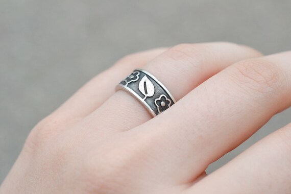 Sterling Silver Flower and Leaf Pattern Tribal Ba… - image 3