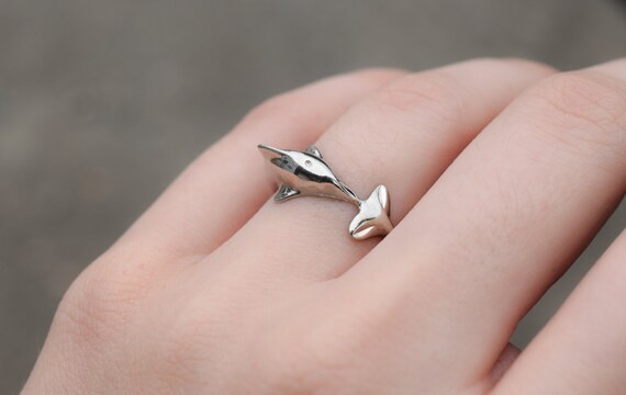 Silver dolphin best sale ring