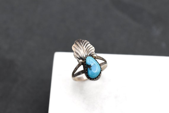 Sterling Silver Native American Turquoise Leaf Ri… - image 1