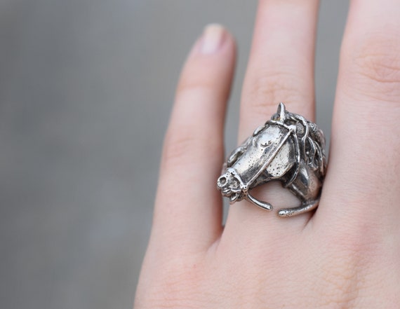 Sterling Silver Heavy Figural Horse Head Ring, Co… - image 2