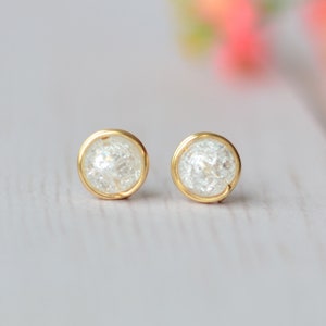 Quartz stud earrings April birthstone jewelry Sterling silver / Gold filled crackle quartz post earrings Birthday gifts for women Gold plated wire