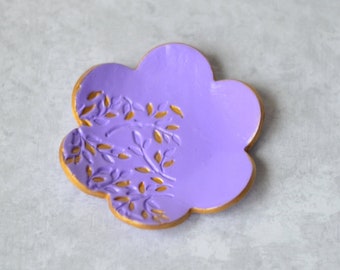 Ring holder - Wedding gift - Bridal shower gift - Birthday Gift for women - Jewelry dish - Purple polymer clay ring dish - Trinket dish