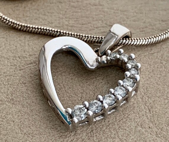 Vintage necklace. Diamond heart necklace. Diamond