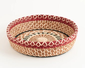 Manuela / 2 Sizes/ Hand Dyed Basket Handwoven Pine Needle with Red, Green and Beige Details