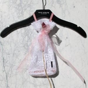 Cotton Lace with Pink Organza Ribbon Closet Sachet 1/1