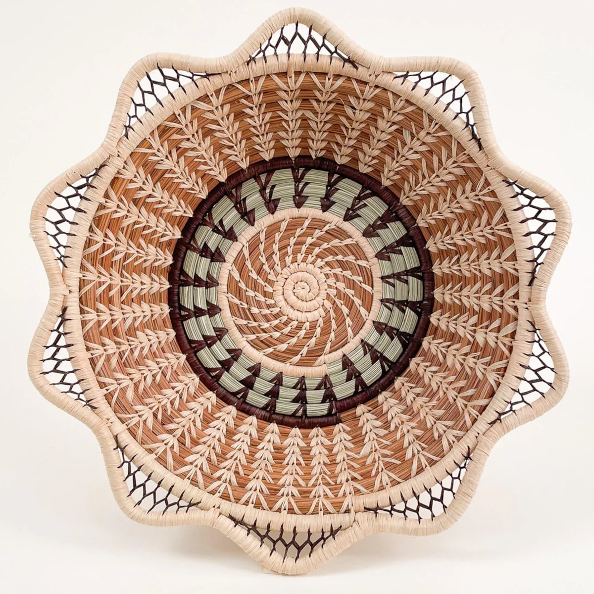 Martina / 11 inch /delicate Handwoven Basket - Etsy