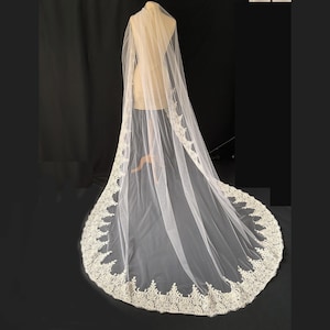 Cathedral Bridal Veil English Net Alençon Lace Beaded Pearl Veil Antique White Beaded Pearl Cathedral Wedding Veil enVogue V2190C main image 3