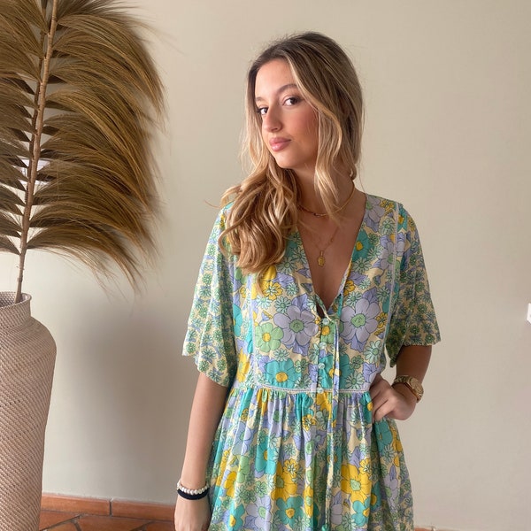 Boho dress. Short boho dress. Green boho dress. Mini boho dress. Short sleeve boho dress. Green dress. Yellow dress. Mini dress.