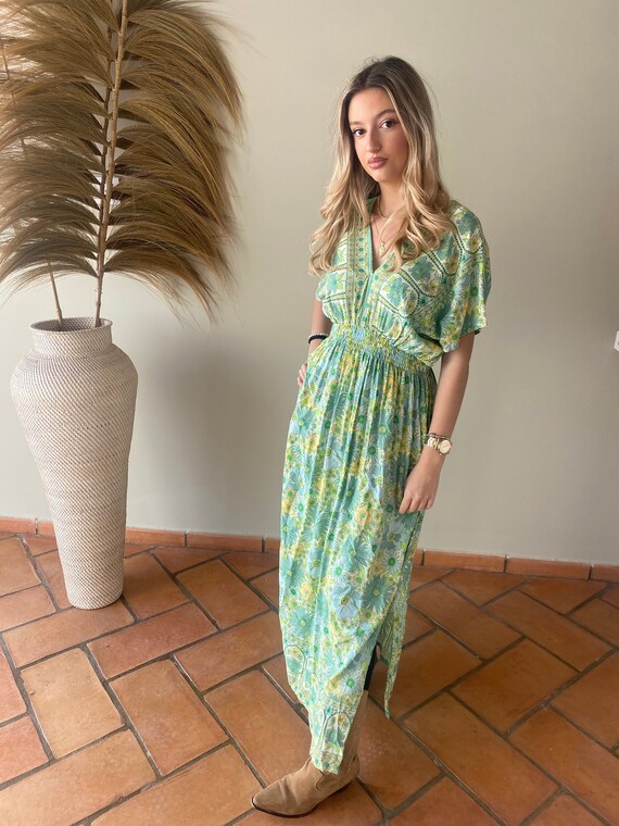 Maxi Dress. Caftan Dress. Boho Dress. Short Sleeve Dress. V-necklace Dress.  Green Dress. Vintage Chic Dress. Flower Dress. Summer Dress - Etsy
