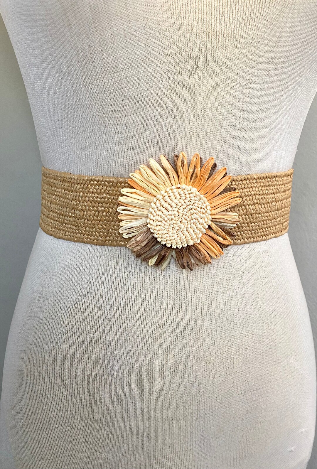 Boho Raffia Belt With Flower. Raffia Wedding Belt. Natural Raffia Belt