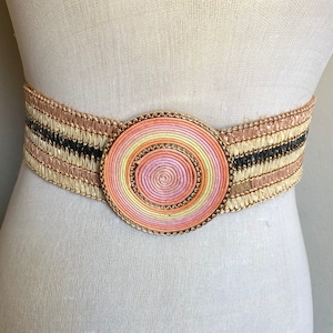 Boho belt in three brown, black and pink colors, round resin buckle.Summer raffia belt.  Pink raffia belt.Beige belt.summer belt .