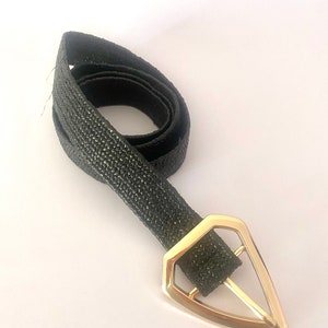 Black raffia belt with golden buckle. Woven raffia belt. black belt. Golden Belt. Raffia belt.