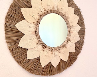Böhmischer Spiegel. Boho-Dekor. Boho-Dekor. Juju-Hut. Makramee-Spiegel. Spiegel aus Stroh. Spiegelschalen. Makramee-Blatt.