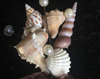 Shell Boutonniere, Beach Wedding Accessories, Buttonhole Wedding Boutonniere set Groom, Groomsmen Father of the Bride, Pageboy  button hole