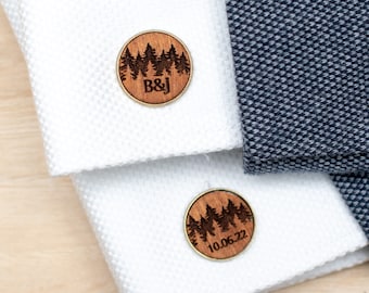 Personalisierte Manschettenknöpfe zur Hochzeit aus Holz | Mit Gravur Initialen & Datum | Wald Berge Wandern | Bräutigam Geschenk Jahrestag