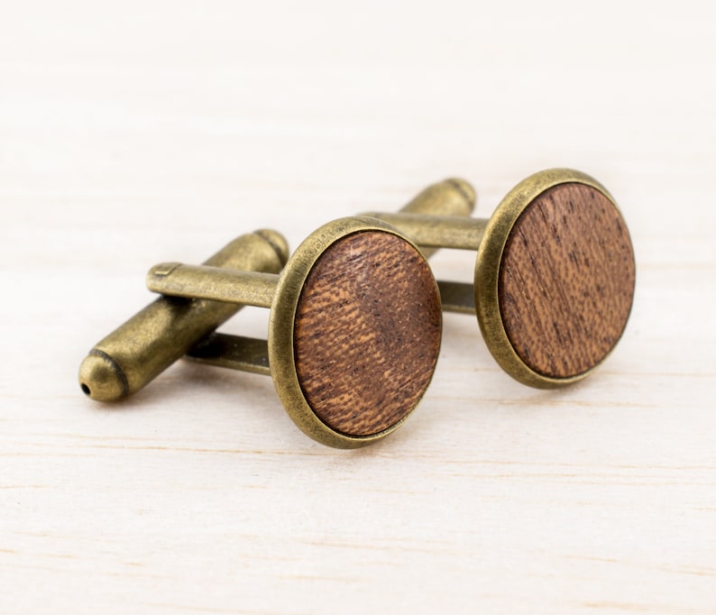 Vintage Manschettenknöpfe Cufflinks Herren Schmuck zur rustikalen Landhochzeit Geschenk für Männer Holz Handgemacht Hemd Knöpfe Edelholz Bild 4