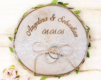 Wedding Ring bearer, Wooden Ring Pillow, Tree Slice Ring Bearer, Country Wedding Decor, Rustic Tree Slice, Ring Holder, Personalized Name