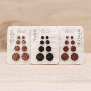 Handgemachte Holzohrstecker aus Mahagoni, Ebony und Veilchenholz