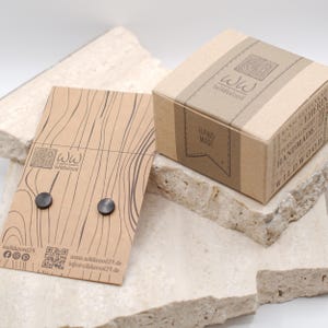 Verpackung der Holz Ohrstecker plastikfrei und sicher