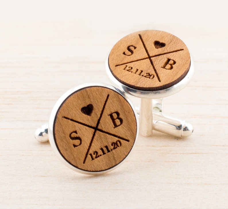 Personalized Wood Cuff Links Mens Jewelry Groom Groomsmen Cufflinks individual rustic country wedding Gift for man Wood handmade Bronze zdjęcie 2