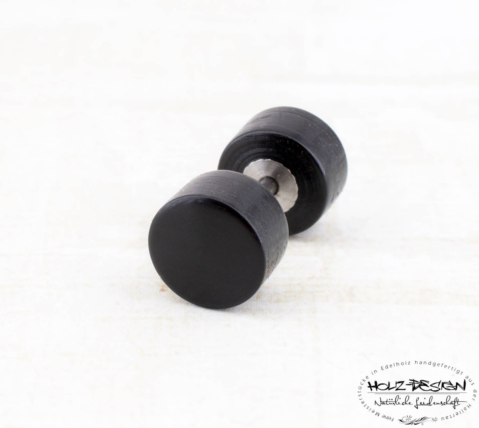 Produktbild von Fake Plug Acryl Schwarz Ohrpiercing Piercing Ohrstecker Totenköpfe