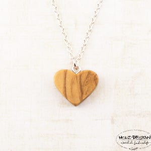 Halskette Holzkette Herz 925 Silber Amulett handgefertigt wooden Necklace organic jewelry jewellery