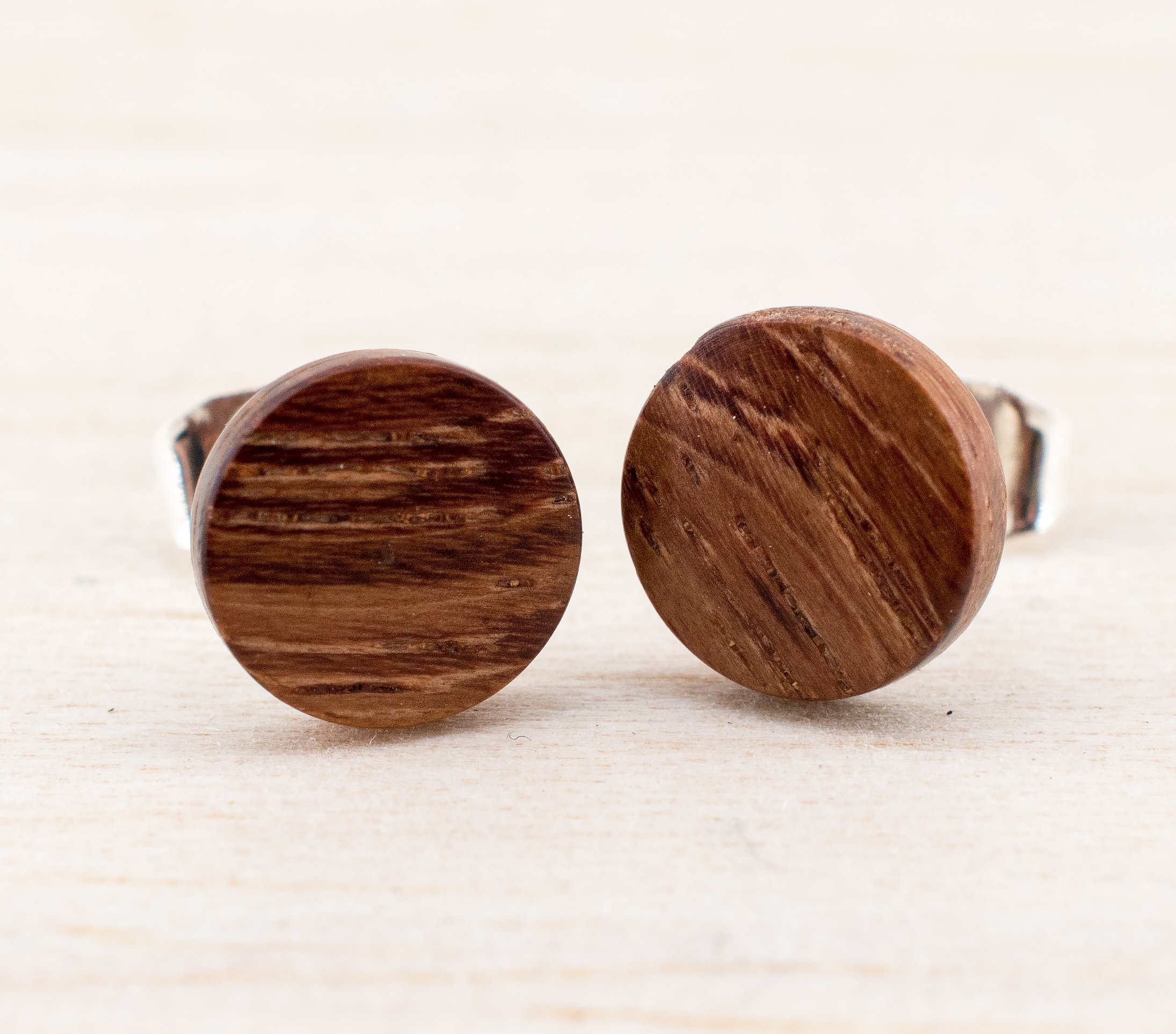 Lignossa Holz Ohrringe Herz - Handbemalt, Mit Harzfüllung & Edelstahl-Stecker