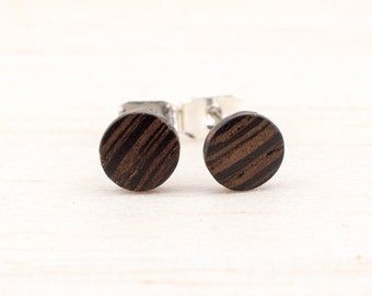 Tiny Wooden Ø6mm ear studs Extra small post studs round Organic Fake Plug Gauge Earrings wood fake piercing illusion personalized