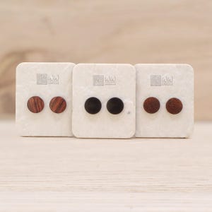 Holz Ohrstecker mit 925er Silber vergoldetem Stecker