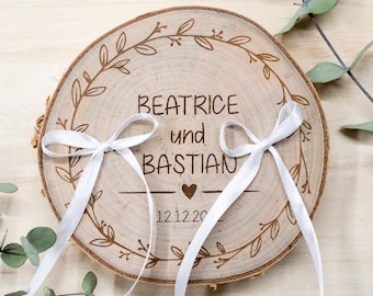 Personalisiertes Ringkissen, Holz Baumscheibe Kranz Hochzeit, Birke Gravur, Ringträger Trauringe, alternatives Ringkissen, Ringkissen Namen,