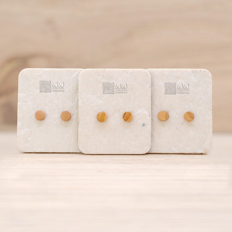 Nachhaltiger Holzschmuck – Unikat Ohrstecker