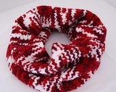 Red White Cowl Scarf Knit Loop Neckwarmer Super Soft Chunky Winter Scarf Hypoallergenic Red Yarn Scarf Fashion Accessories Men or Women