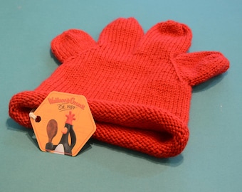 Feathers McGraw Knitted Hat in Pure Wool